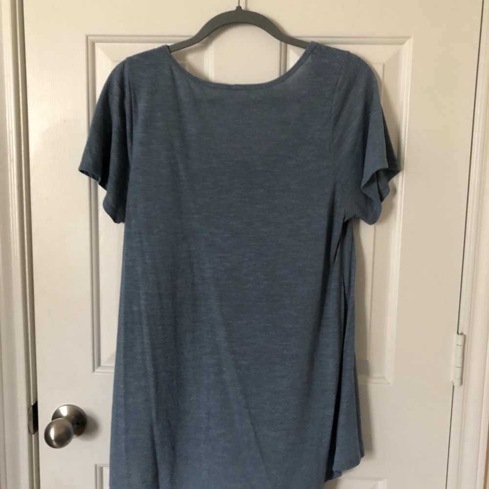 👑Lularoe classic tee👑 - Picture 3 of 3